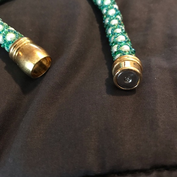 Gorgeous Handmade Bracelet - Picture 5 of 6